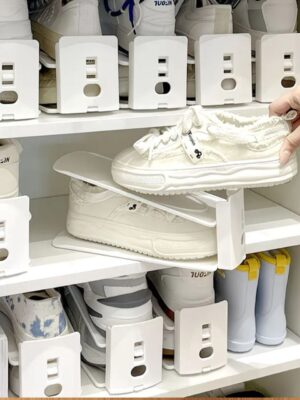 Adjustable Shoe Stand