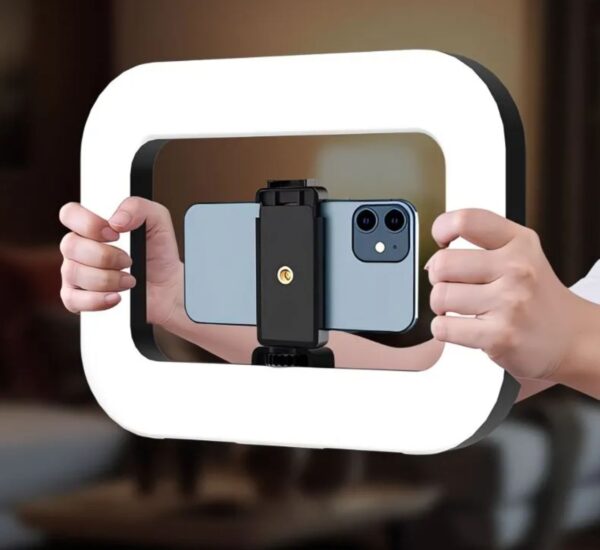 Rechargeable Fill light for live streaming and videography